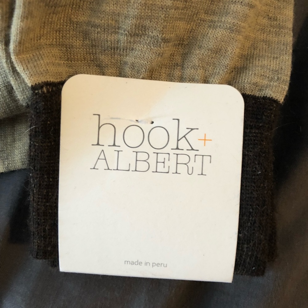 NWT hook + ALBERT High Dress Socks 🧦
